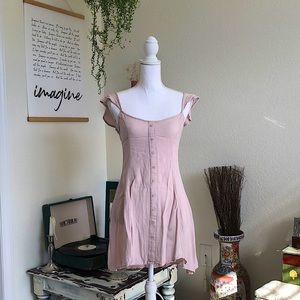 Feather soft light pink dress 🌸🕊